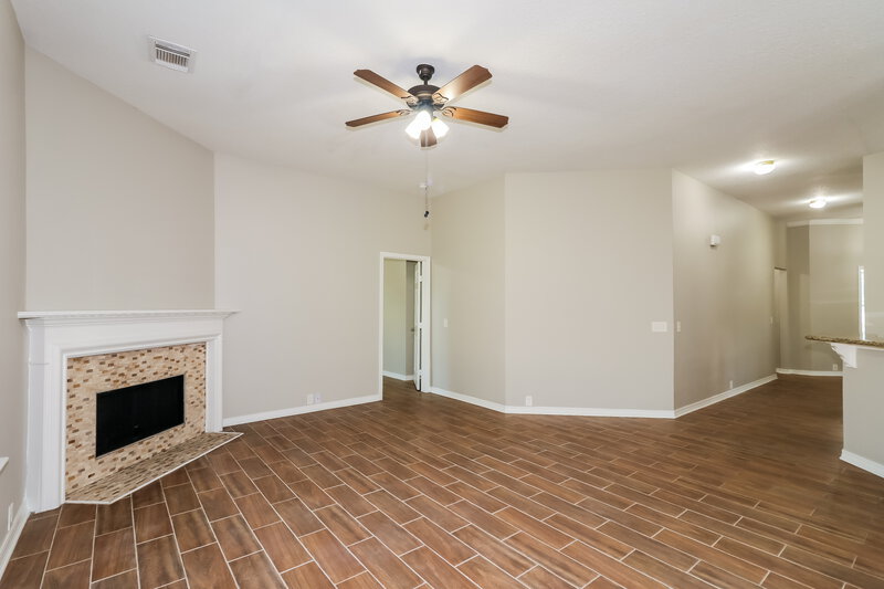 2,465/Mo, 3103 Bronco Bluff Ct Katy, TX 77450 Living Room View 2