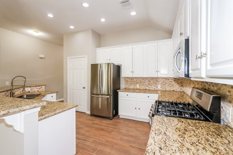 2,465/Mo, 3103 Bronco Bluff Ct Katy, TX 77450 Kitchen View