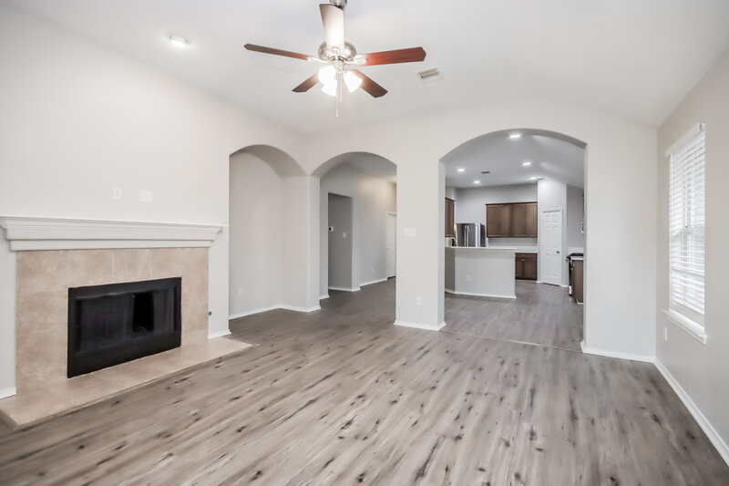 2,200/Mo, 1919 Treasure Mountain Dr Spring, TX 77388 Living Room View 2