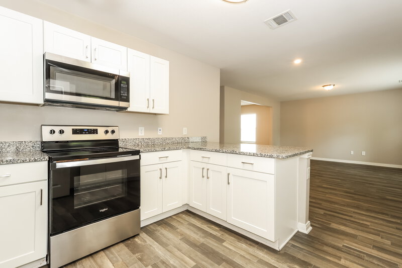 1,470/Mo, 15653 Del Norte Dr Conroe, TX 77306 Kitchen View 2