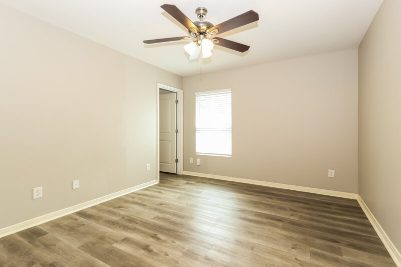 1,470/Mo, 15653 Del Norte Dr Conroe, TX 77306 Main Bedroom View 2
