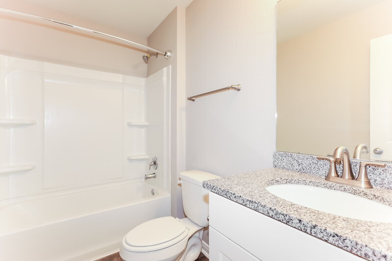 1,810/Mo, 15653 Del Norte Dr # A1 Conroe, TX 77306 Bathroom View