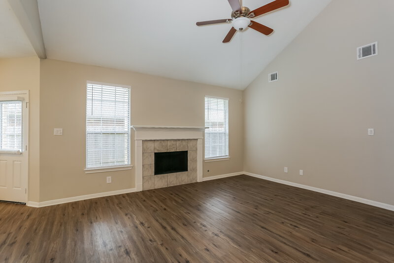 3,460/Mo, 214 Briarwood Ct League City, TX 77573 Living Room View
