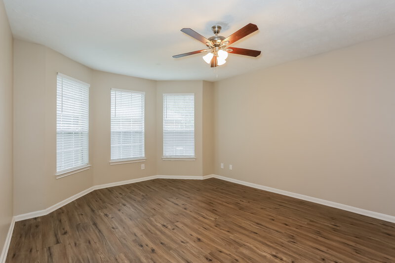 3,460/Mo, 214 Briarwood Ct League City, TX 77573 Main Bedroom View 2