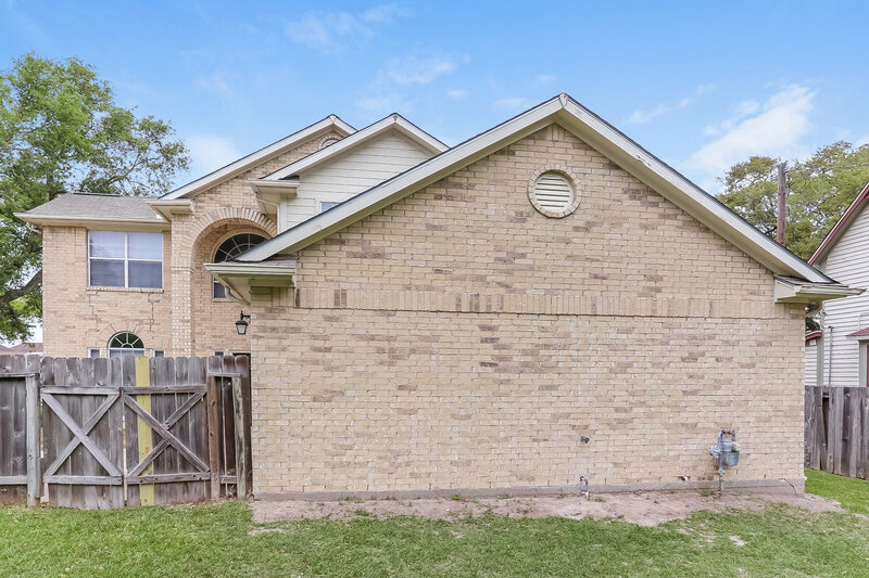 3,460/Mo, 214 Briarwood Ct League City, TX 77573 Rear View 2