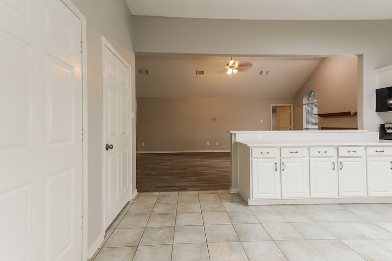 1,825/Mo, 626 Fantasy Ln Montgomery, TX 77356 Misc View 4