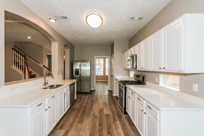 2,705/Mo, 1811 Haversham Ct Fresno, TX 77545 Kitchen View
