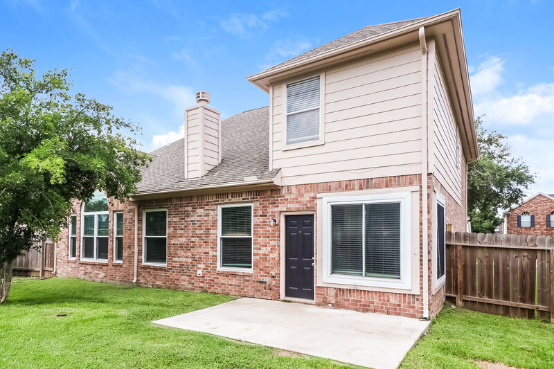 2,705/Mo, 1811 Haversham Ct Fresno, TX 77545 Rear View