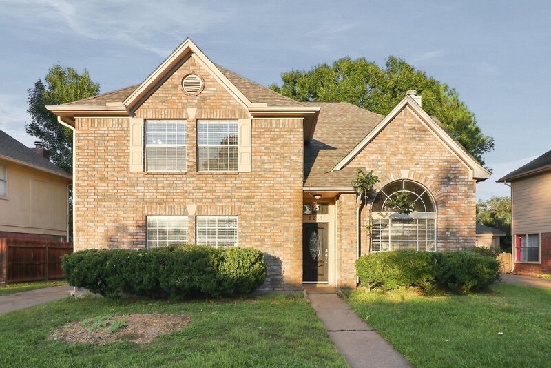 4 Bedroom House – 5218 Prairie Creek Dr, Houston, TX 77084