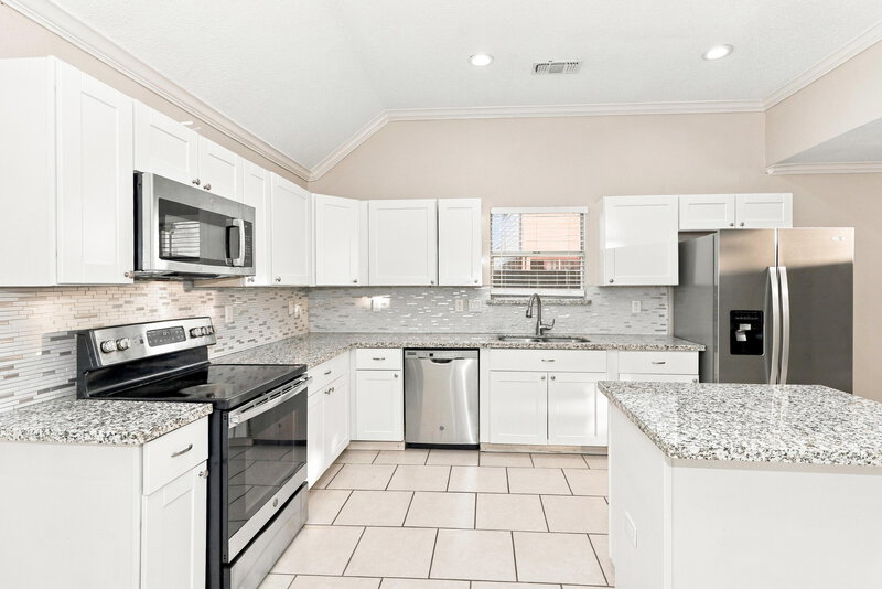 2,480/Mo, 5218 Prairie Creek Dr Houston, TX 77084 Kitchen View