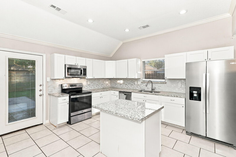 2,480/Mo, 5218 Prairie Creek Dr Houston, TX 77084 Kitchen View 2