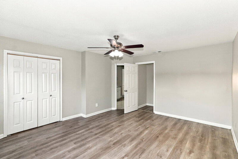 2,480/Mo, 5218 Prairie Creek Dr Houston, TX 77084 Primary Bedroom View 2