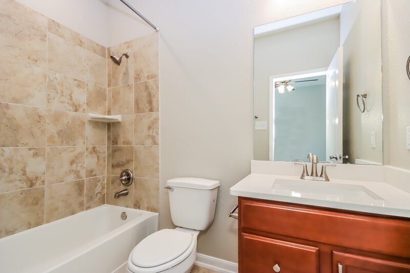 2,280/Mo, 20656 Dunrobin Dr Porter, TX 77365 Bathroom View 2