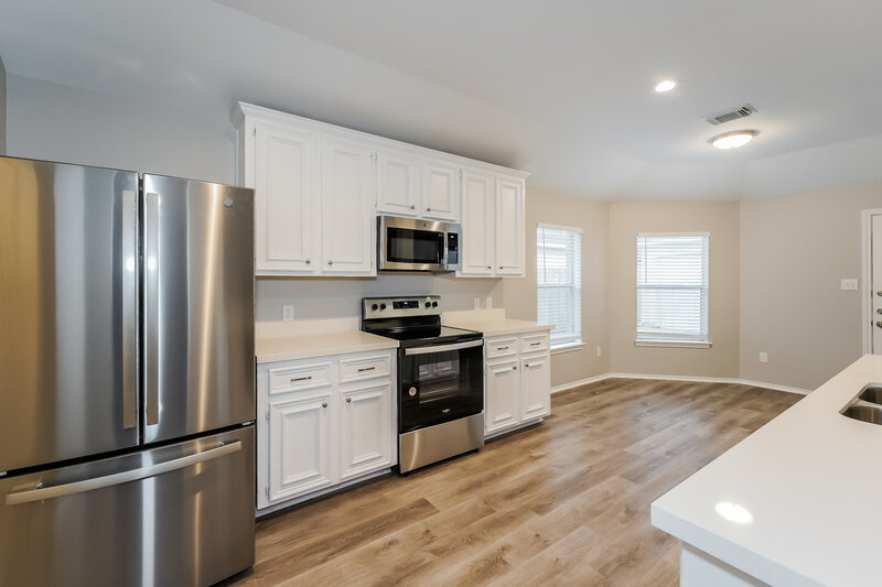 2,510/Mo, 4931 Cotton Lake Ct Richmond, TX 77407 Kitchen View 2
