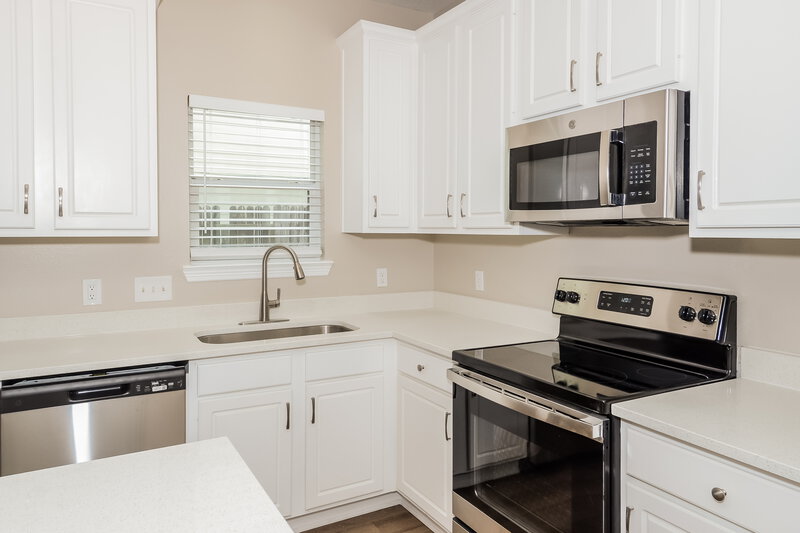 1,795/Mo, 10018 Date Meadow Ln Tomball, TX 77375 Kitchen View 3