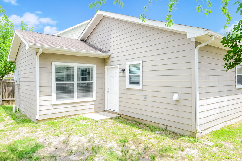 1,795/Mo, 10018 Date Meadow Ln Tomball, TX 77375 Rear View