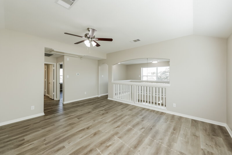 2,065/Mo, 214 Crosby Village Dr Crosby, TX 77532 Loft View
