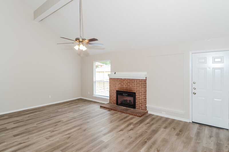 2,460/Mo, 24123 Ayscough Ln Katy, TX 77493 Family Room View 2