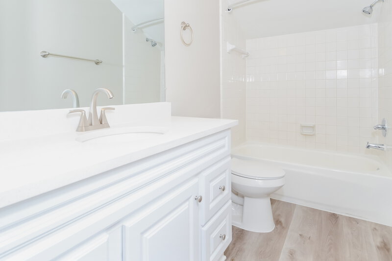 2,460/Mo, 24123 Ayscough Ln Katy, TX 77493 Bathroom View