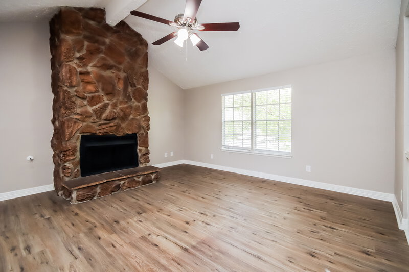 2,020/Mo, 20234 Dawn Mist Dr Humble, TX 77346 Living Room View