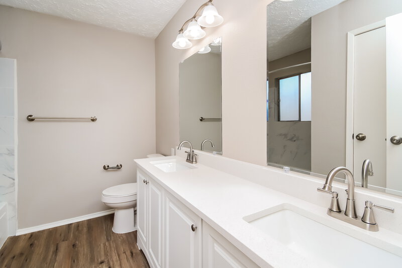 2,020/Mo, 20234 Dawn Mist Dr Humble, TX 77346 Main Bathroom View