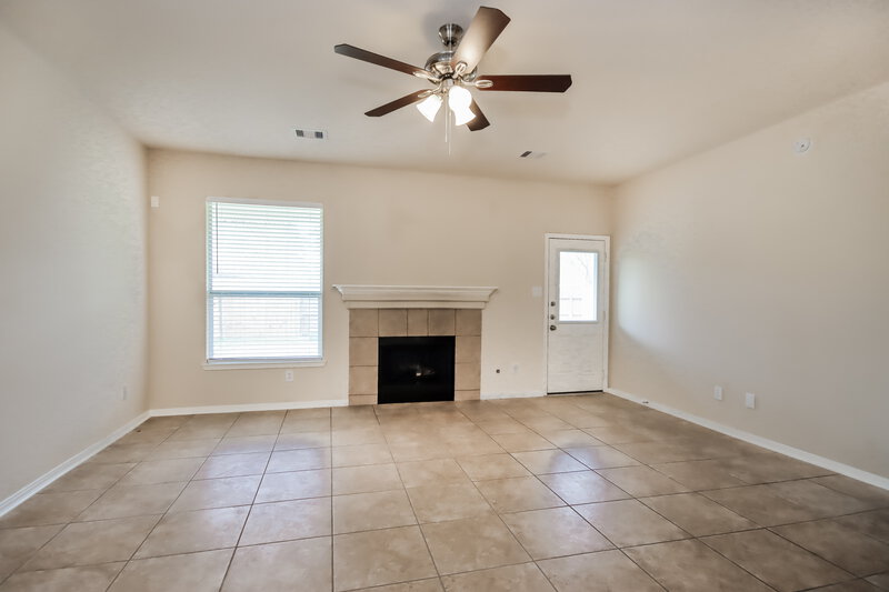2,335/Mo, 207 Annatto Ln Crosby, TX 77532 Misc View 2
