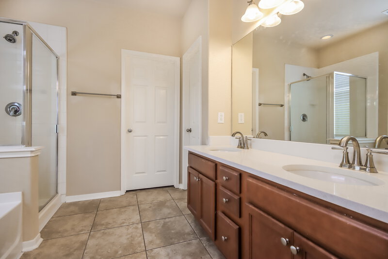 2,335/Mo, 207 Annatto Ln Crosby, TX 77532 Misc View 10