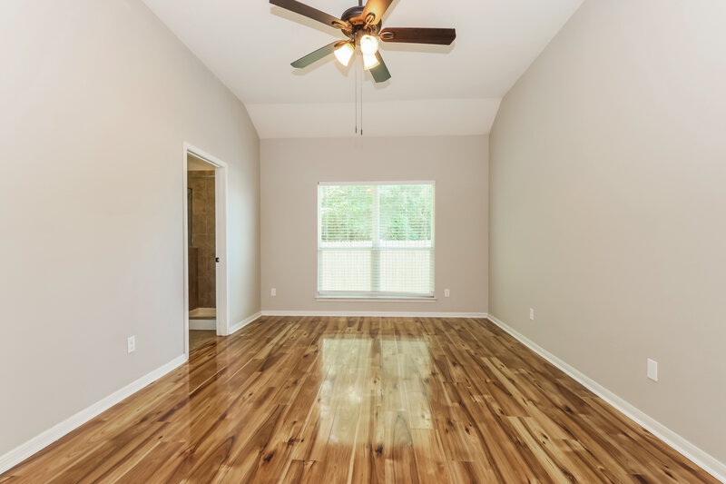 1,825/Mo, 18415 Sunrise Maple Dr Montgomery, TX 77316 Main Bedroom View