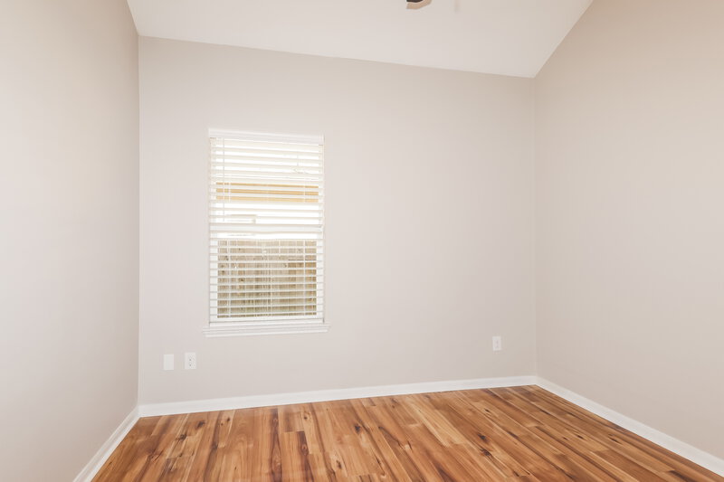 2,125/Mo, 18415 Sunrise Maple Dr Montgomery, TX 77316 Bedroom View