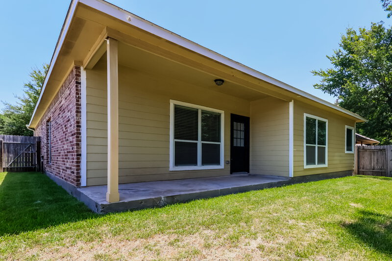 1,825/Mo, 18415 Sunrise Maple Dr Montgomery, TX 77316 Rear View