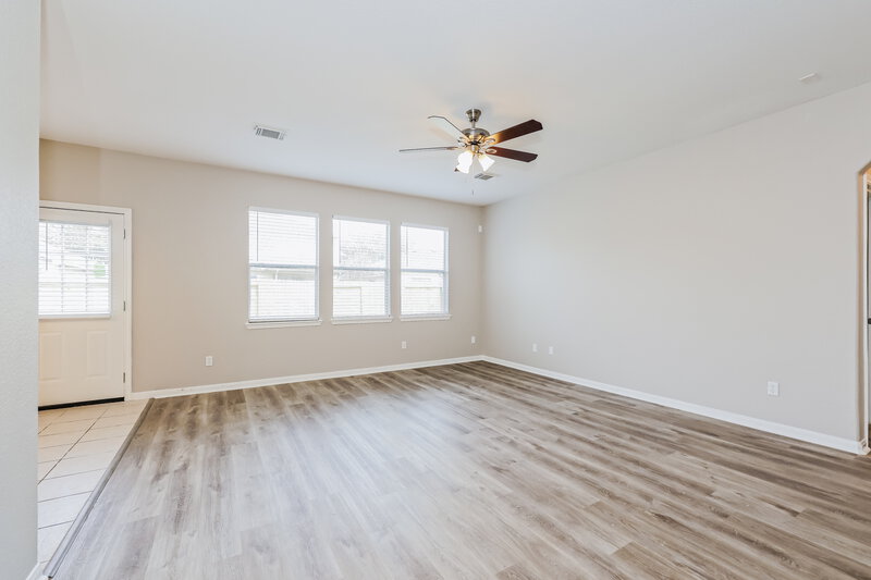 2,475/Mo, 21318 Bella Jess Dr Spring, TX 77379 Living Room View