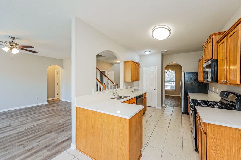2,475/Mo, 21318 Bella Jess Dr Spring, TX 77379 Kitchen View 2