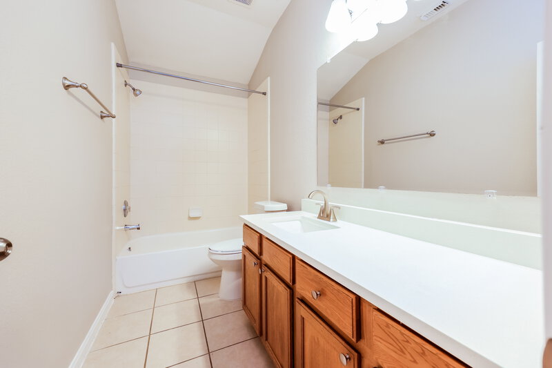 2,475/Mo, 21318 Bella Jess Dr Spring, TX 77379 Bathroom View