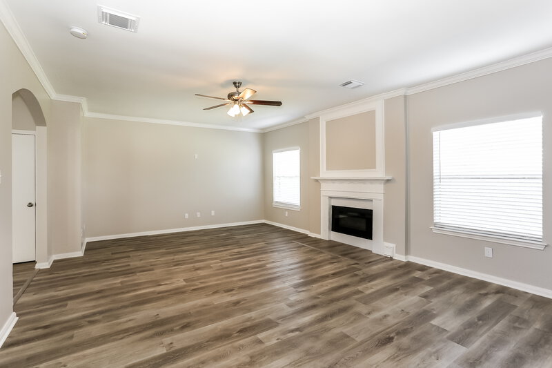 3,070/Mo, 3550 Aldridge Dr Missouri City, TX 77459 Living Room View 2