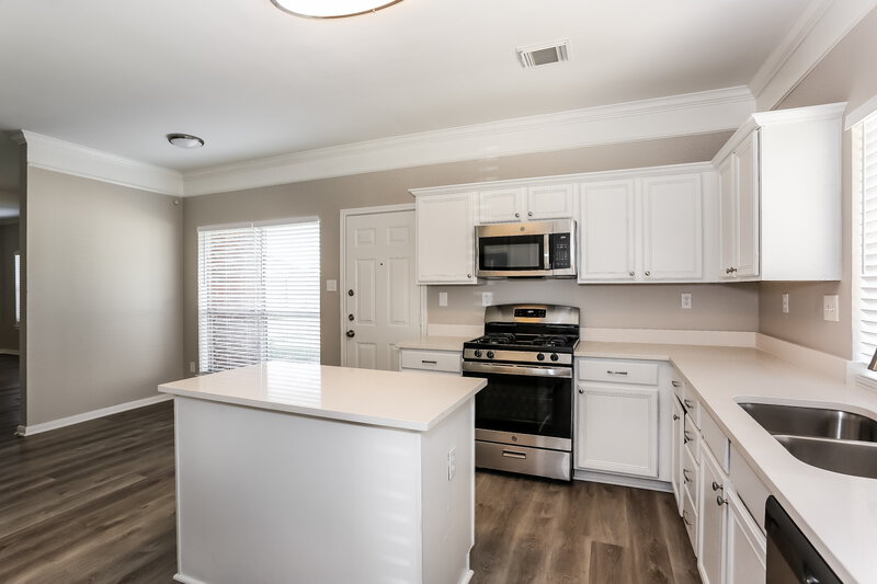 3,070/Mo, 3550 Aldridge Dr Missouri City, TX 77459 Kitchen View 2