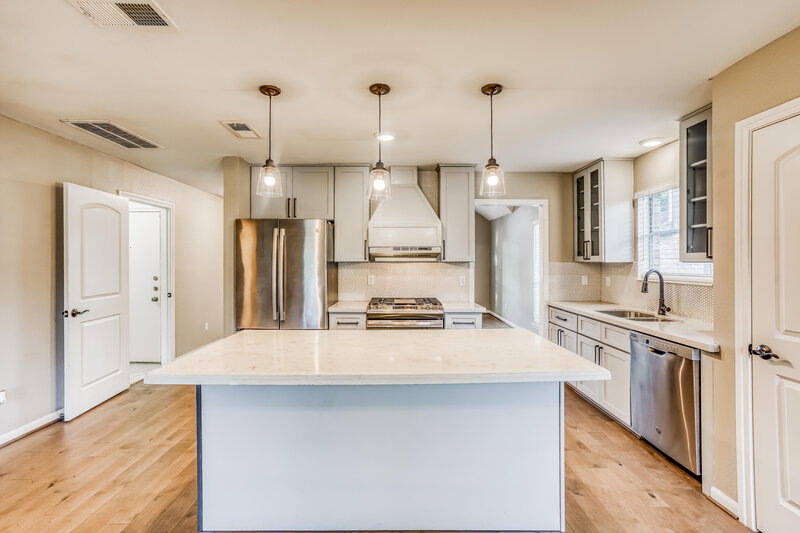2,225/Mo, 4118 Presidents Dr S Houston, TX 77047 Kitchen View