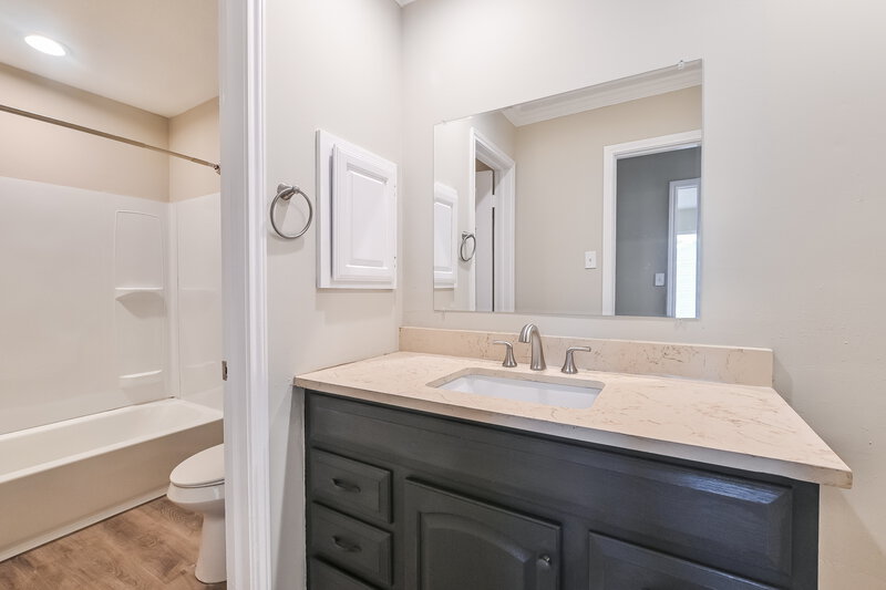 3,290/Mo, 14118 Double Pine Dr Houston, TX 77015 Bathroom View