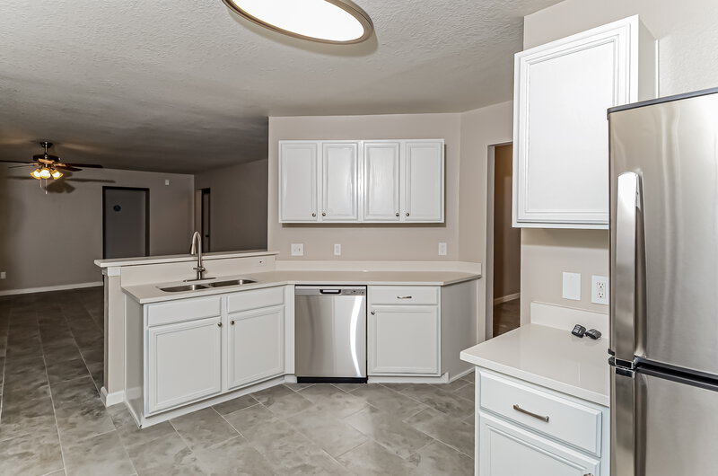 1,915/Mo, 3142 Clipper Winds Way Houston, TX 77084 Kitchen View 2