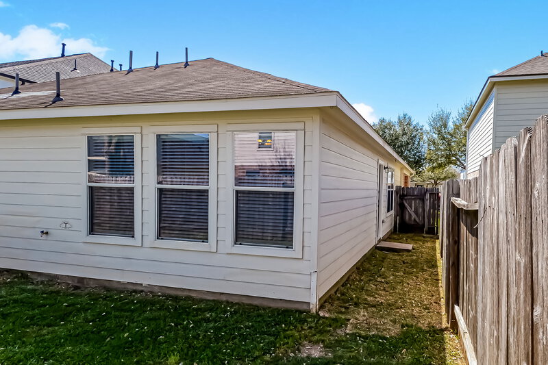 1,915/Mo, 3142 Clipper Winds Way Houston, TX 77084 Rear View 2