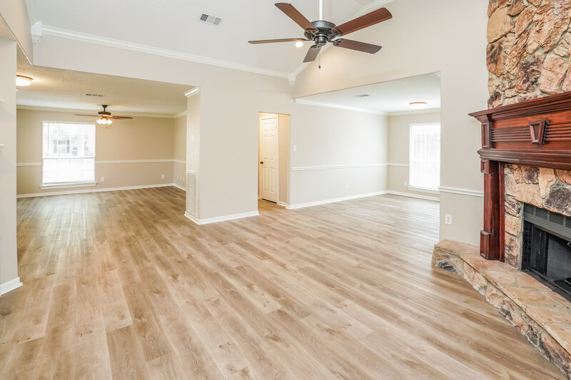 1,990/Mo, 17311 Modbury St Spring, TX 77379 Living Room View 2