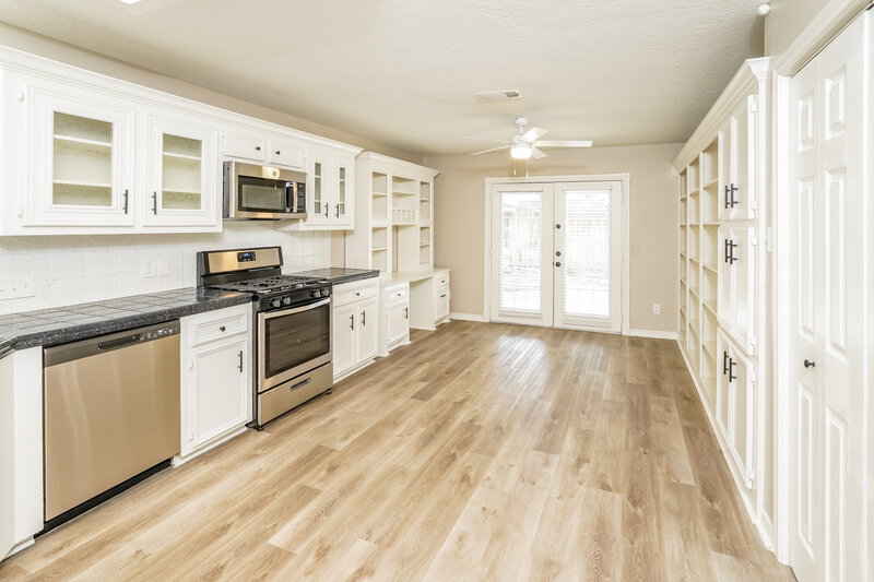 1,990/Mo, 17311 Modbury St Spring, TX 77379 Kitchen View 2