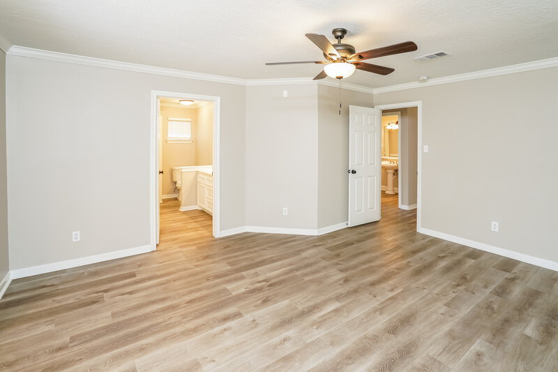 1,990/Mo, 17311 Modbury St Spring, TX 77379 Main Bedroom View 2