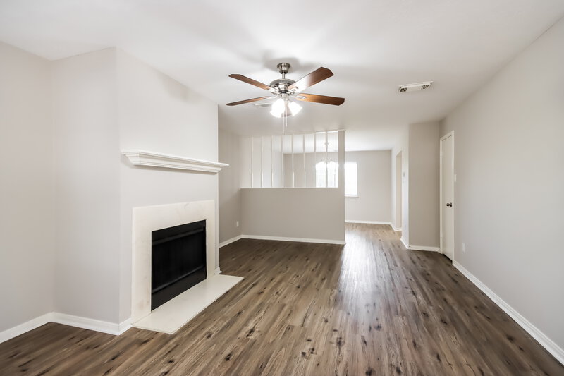 1,745/Mo, 6923 Echo Pines Dr Humble, TX 77346 Living Room View