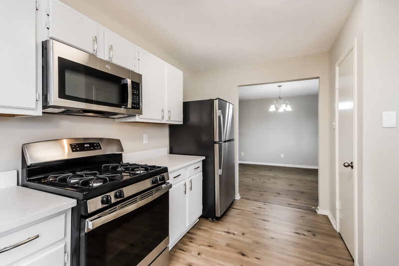 1,745/Mo, 6923 Echo Pines Dr Humble, TX 77346 Kitchen View 2