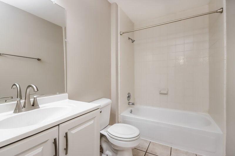 1,745/Mo, 6923 Echo Pines Dr Humble, TX 77346 Bathroom View