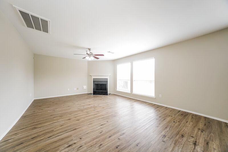 3,880/Mo, 5206 Caymus Dr Spring, TX 77373 Living Room View