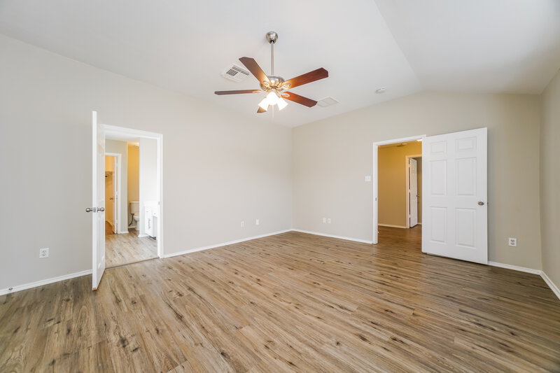 3,880/Mo, 5206 Caymus Dr Spring, TX 77373 Main Bedroom View 2