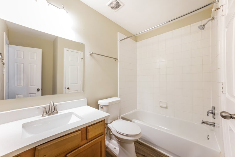 3,880/Mo, 5206 Caymus Dr Spring, TX 77373 Bathroom View 2