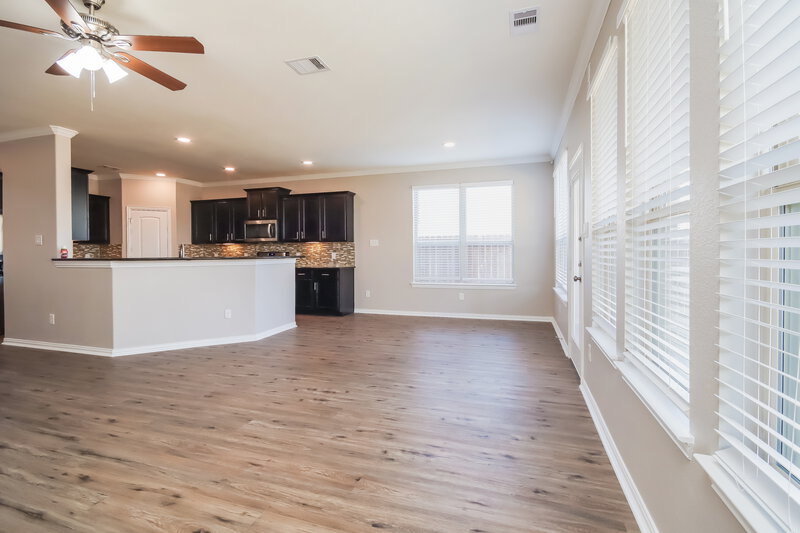 2,695/Mo, 20414 Moon Walk Dr Humble, TX 77338 Living Room View 2