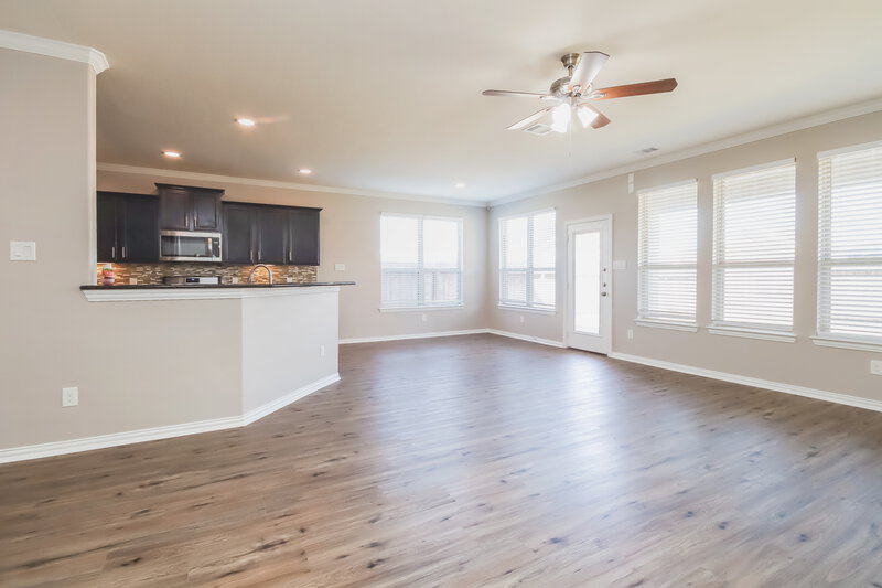 2,695/Mo, 20414 Moon Walk Dr Humble, TX 77338 Living Room View 3